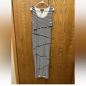 R&M Richards Womens Black/White Striped Sleeveless Dress Size Medium